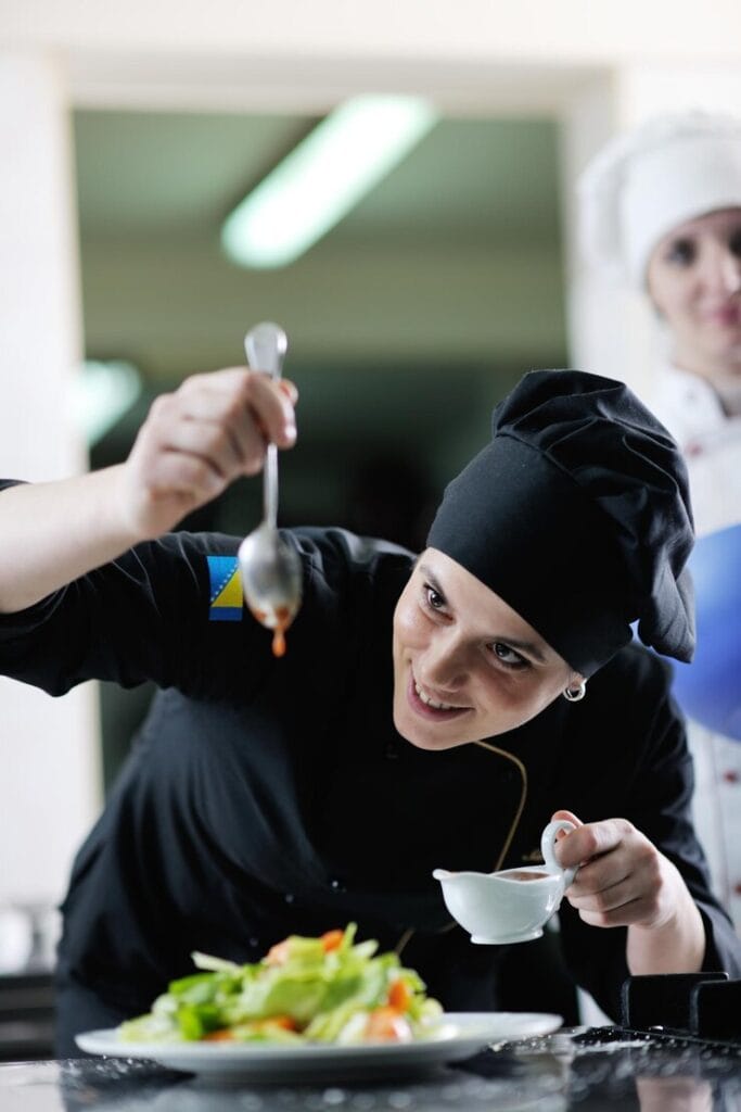 Aşçılık eğitim sertifikası; bireyin mutfak tekniklerine, gıda güvenliğine, hijyen kurallarına, pişirme yöntemlerine ve sunum becerilerine hâkim olduğunu belgeleyen resmi bir dokümandır. Bu belge, genellikle mesleki egitim merkezi