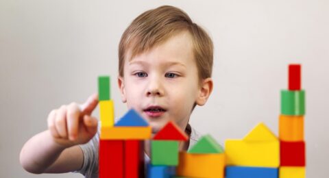 Sağlık Bakanlığı onaylı bir ilk yardım eğitimi alarak hem kendi güvenliğinizi hem de çocukların güvenliğini sağlayabilirsiniz.